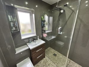 Photo 19- click for photo gallery